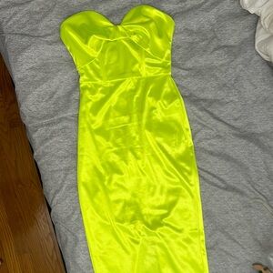 Women’s dress